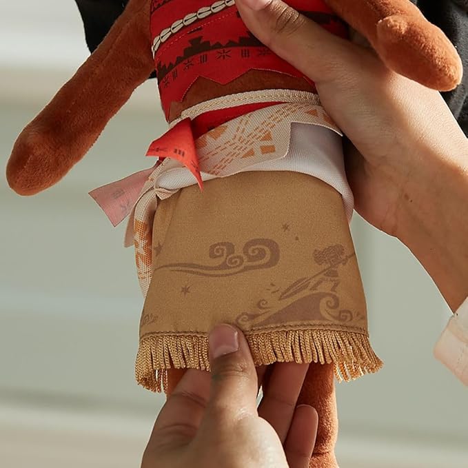 Disney Store Official Princess Plush Doll, Moana, Medium 14 Inches, Soft Plushy with Embroidered Features, Princess Toys for Girls, Disney Dolls, Stuffed Animals for Girls