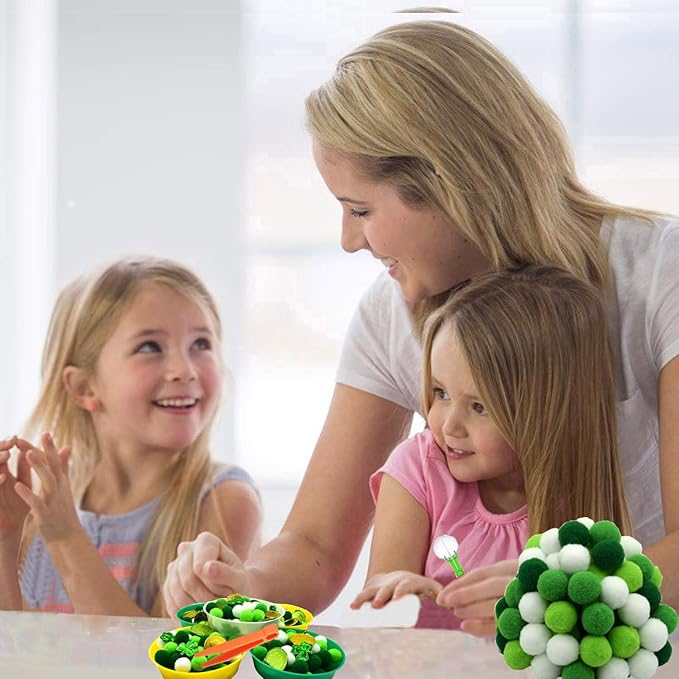 142pcs Fine Motor Skills Counting Sorting Sensory Bin Filler -100pcs Pompoms 20Pcs shamrock coins 10pcs shamrock 5 Cups 4 Tweezers 2 Scissors 1pcs Storage Bag for Early Education Train (Green White)