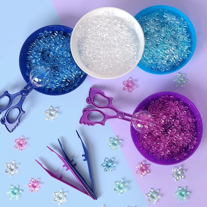 208 Pcs Winter Frozen Sensory Bin Items Winter Acrylic Snowflake Counting Sorting Sensory Bin Filler Fine Motor Frozen Snowflake Counts for Xmas Counting Decor