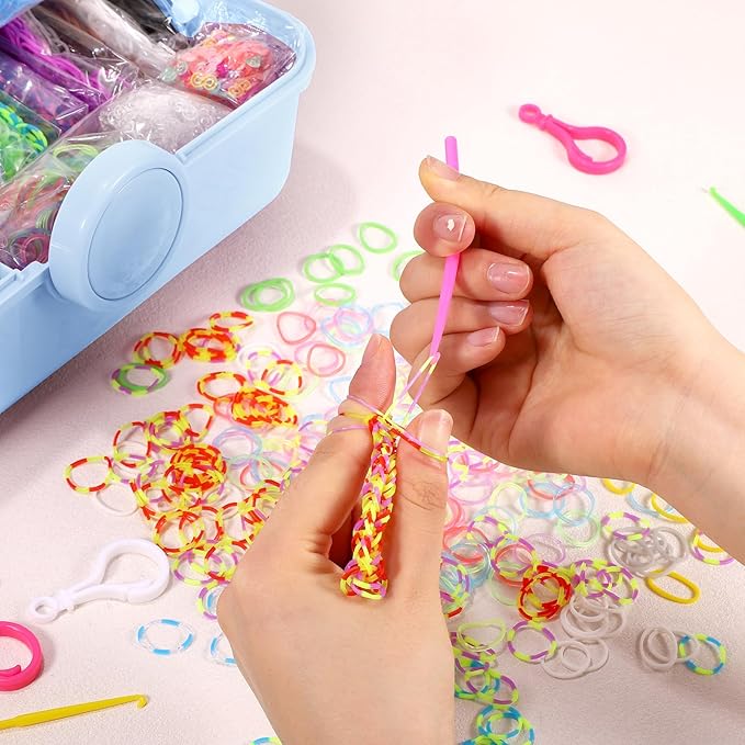 SUMAJU 18500+ Bracelet Making Kit Rubber Band, 26 Colors Rubberband Bracelet Kit with 3 Layer Container Includes Glow-in-The-Dark Rubber Bands, Bracelet Making Refill Kit Birthday Gift for Kids(Blue)