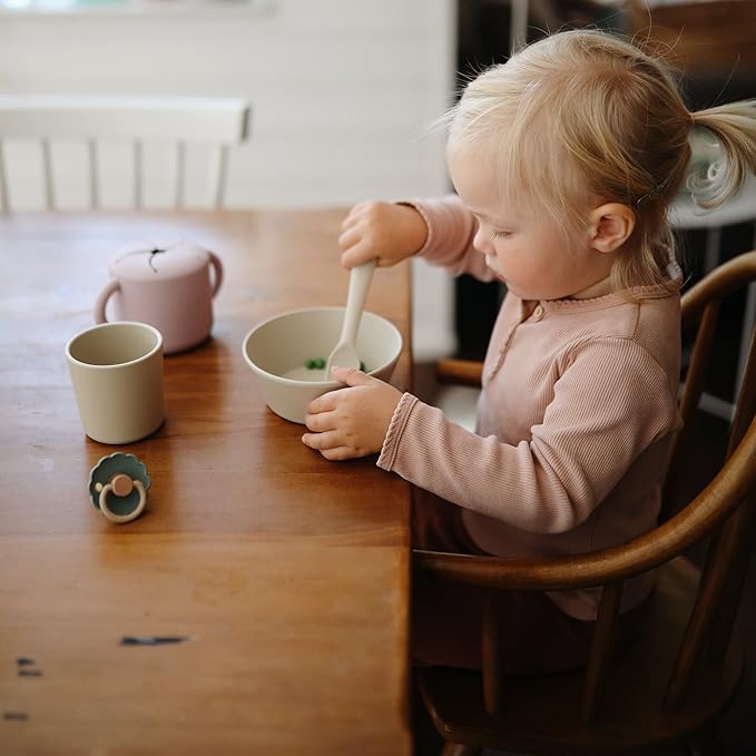 mushie Flatware Fork and Spoon Set for Toddlers | Made in Denmark (Soft Lilac)
