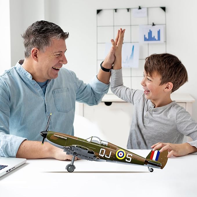 WW2 Military Fighter Jet UK Spitfire F.MK.la Plane Building Block Set, 682PCS Army Airplane Models Kit, Compatible with Lego,Airplane Toys Gifts for Ages 6+ Kid and Adult