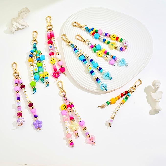 MYCUTEY 421Pcs DIY Keychain Making Kit - Beaded Keychain & Bag Charm Craft Supplies with Colorful Beads, Cords and Acrylic Heart Flower Charms for Kids, Personalized Alphabet A-Z Name Making Kit Gifts