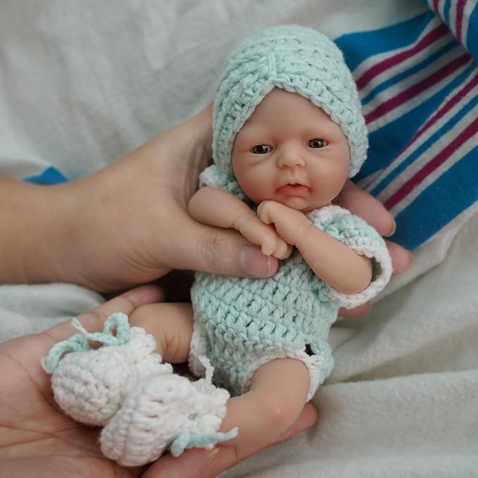 7 Inch Mini Silicone Baby, Reborn Baby Dolls Silicone Full Body Girl Cindy, Realistic Newborn Baby Doll Real Life Miniature Baby Doll with Feeding Accessories