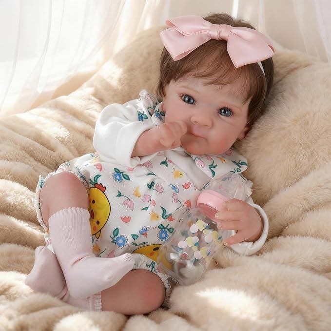 WOOROY Realistic Reborn Baby Dolls - 18 Inch Lifelike Newborn Baby Dolls Girl Real Life Soft Body Baby Doll Gift Toy with Feeding Accessories for Kids Age 3+
