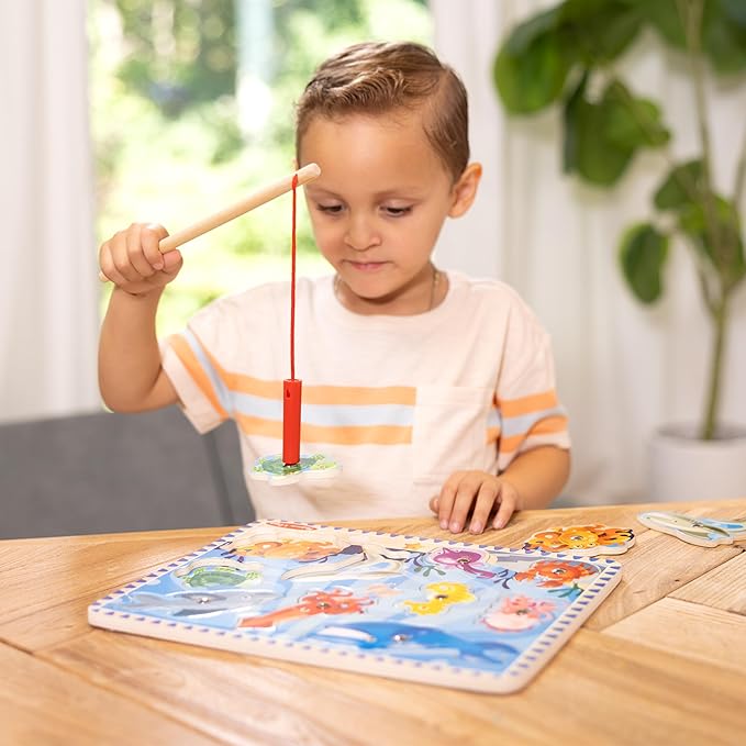 Melissa & Doug Magnetic Wooden Fishing Game and Puzzle With Wooden Ocean Animal Magnets