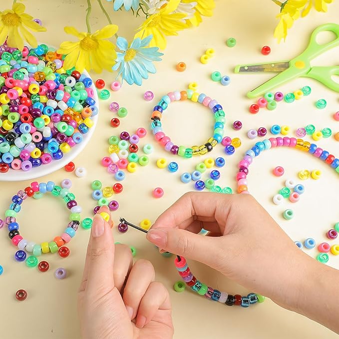 21000 Pcs Pony Beads Bulk 6 x 9 mm Plastic Kandi Beads for Bracelet for Multicolor Craft Making Rainbow Necklace Jewelry Key Chain DIY Braids(40 Colors)