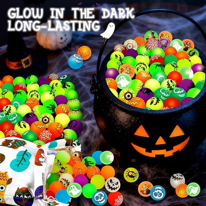 200 Pcs Halloween Party Favors, Glow in The Dark Bouncy Balls 10 Halloween- Themed Designs, Halloween Party Favors Supplies Trick or Treating Goodies Bag Gifts Fillers, School Classroom Game Rewards